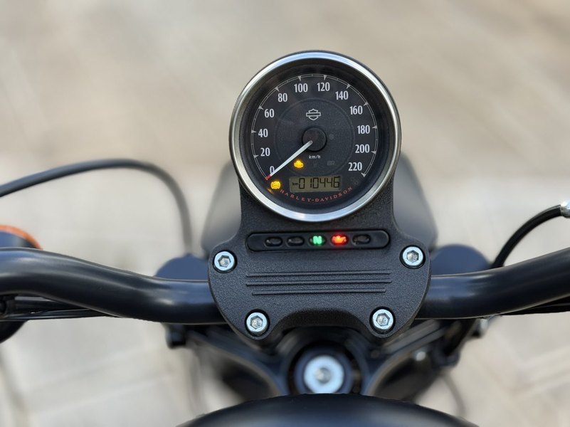 二手哈雷戴维森Iron883 硬汉