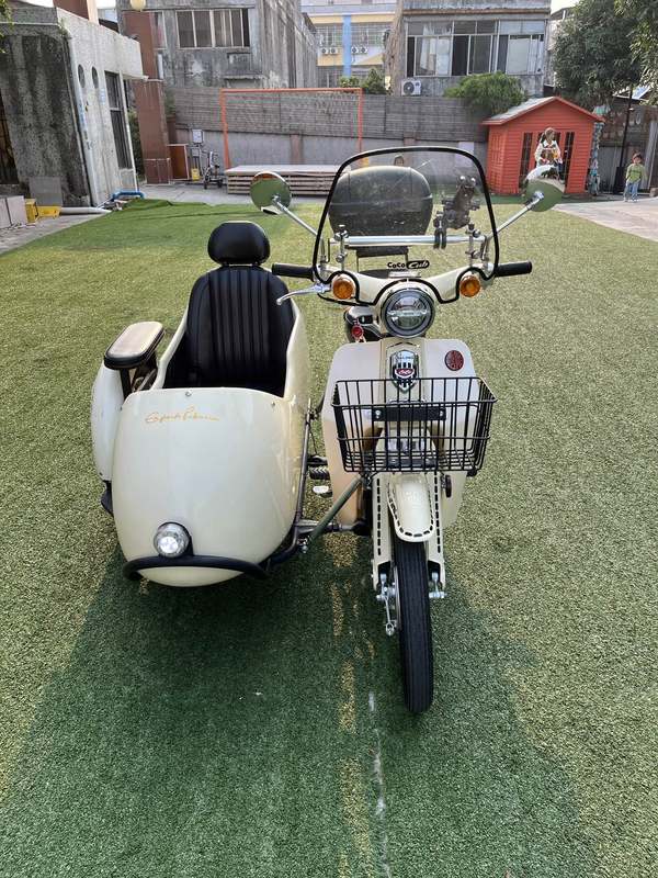 二手嘉陵CoCo 边三轮