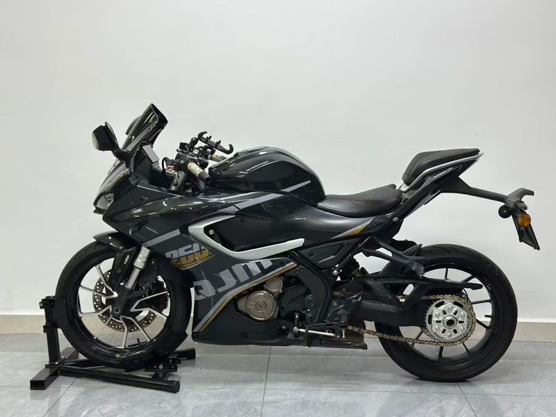 二手QJMOTOR赛250