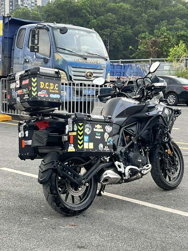 二手贝纳利金鹏 TRK502