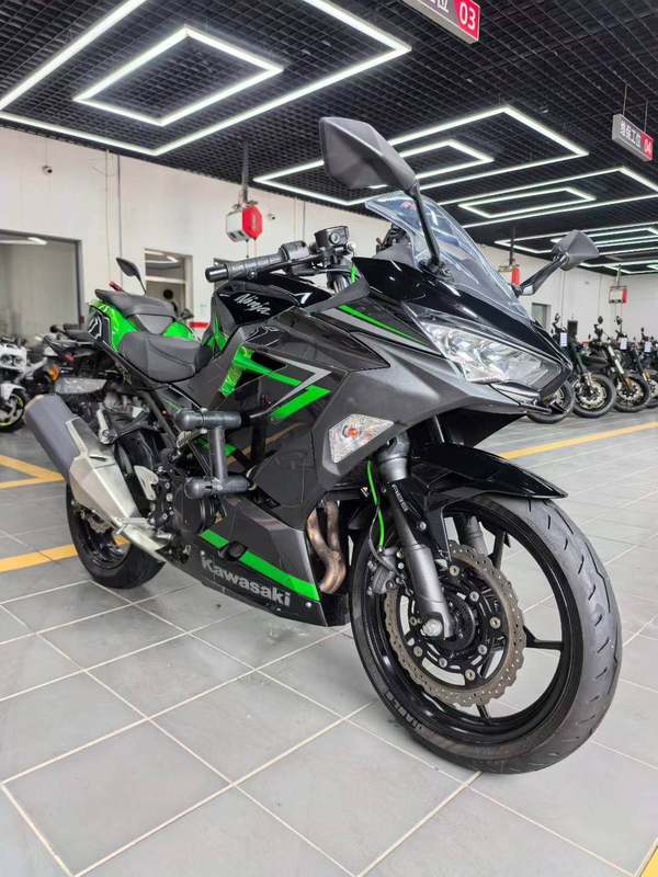 二手川崎Ninja 400
