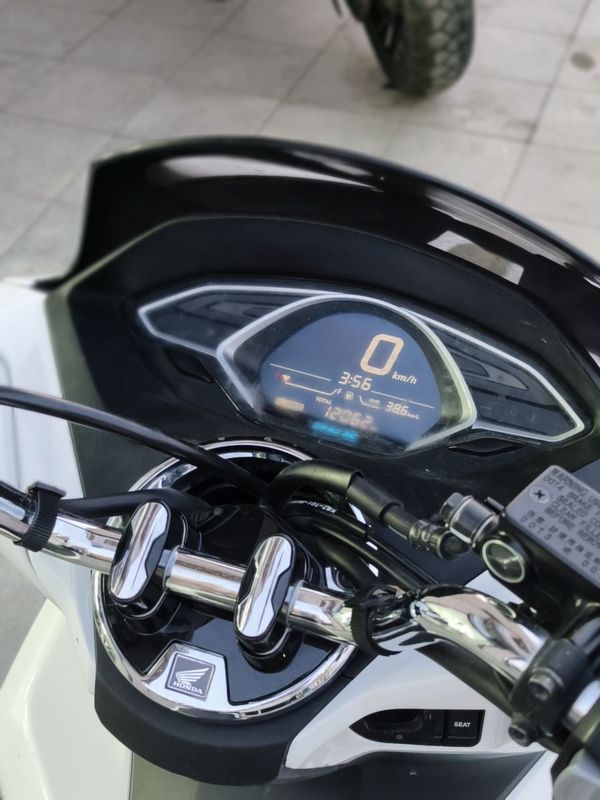 二手五羊本田PCX