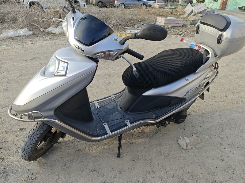 二手五羊本田喜致125