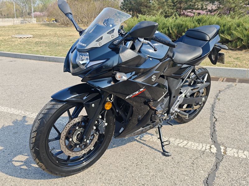 二手豪爵铃木GSX250R