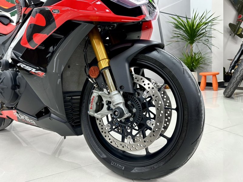 二手阿普利亚RSV4