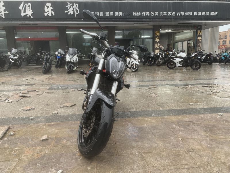 二手贝纳利蓝宝龙 BN302S