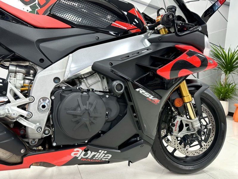 二手阿普利亚RSV4