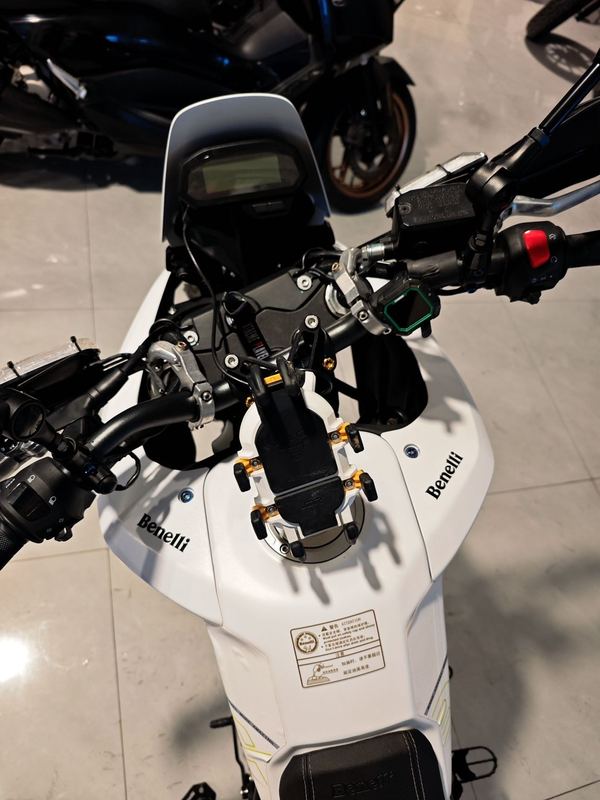 二手贝纳利BKX250