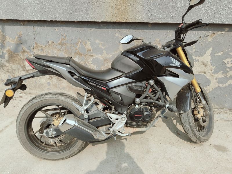 二手五羊本田CB190R 暴锋眼