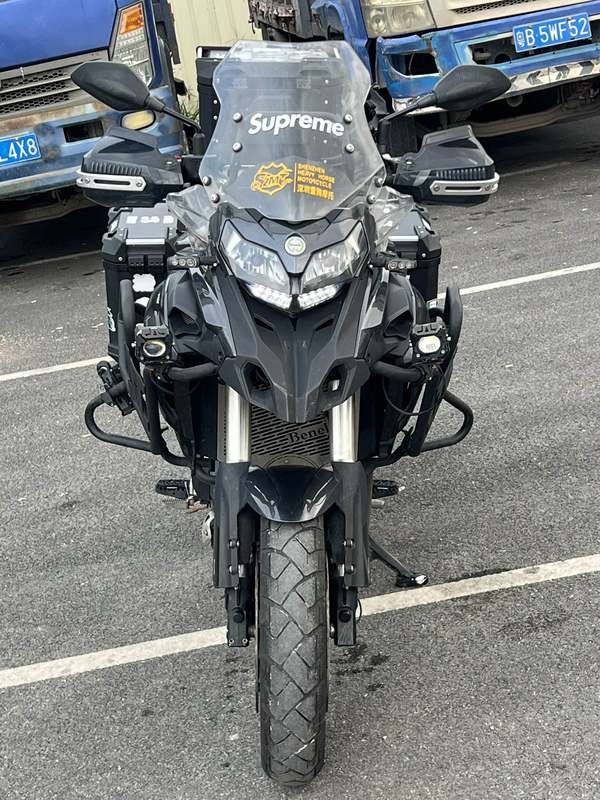 二手贝纳利金鹏 TRK502