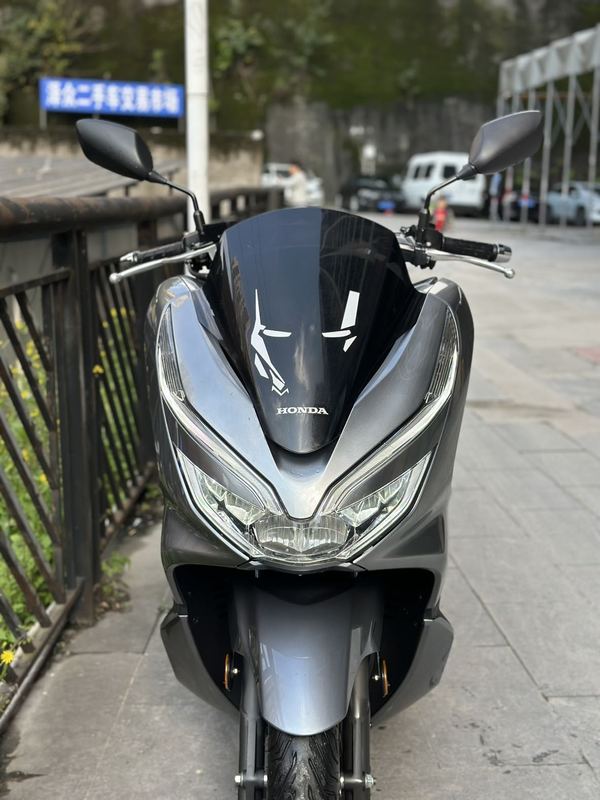 二手五羊本田PCX