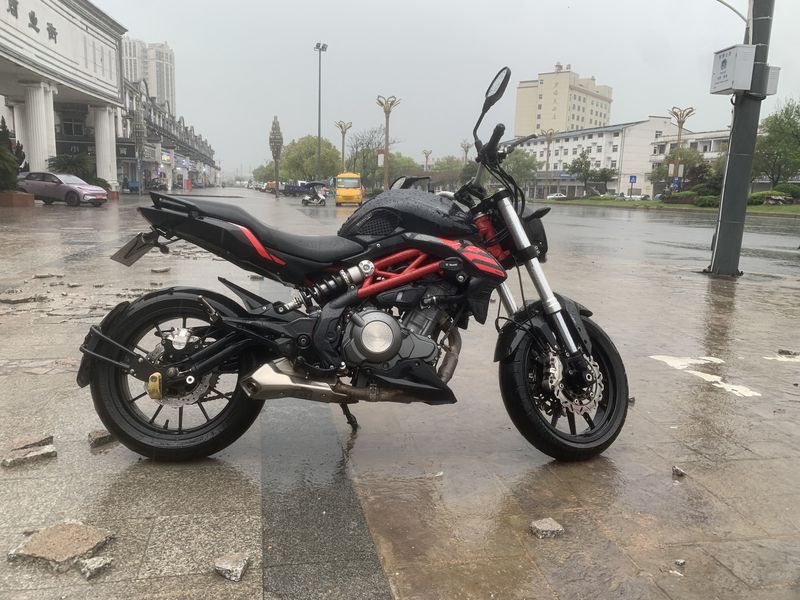 二手贝纳利蓝宝龙 BN302S