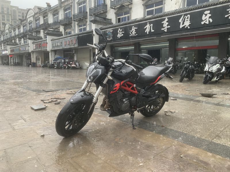 二手贝纳利蓝宝龙 BN302S