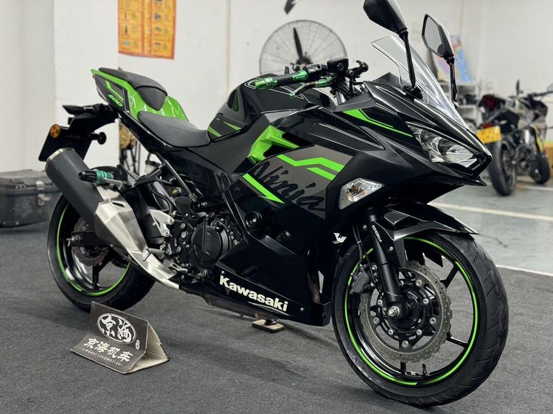 二手川崎Ninja 400