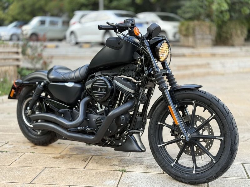 二手哈雷戴维森Iron883 硬汉
