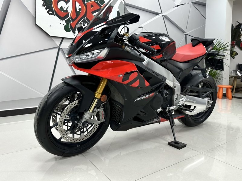 二手阿普利亚RSV4