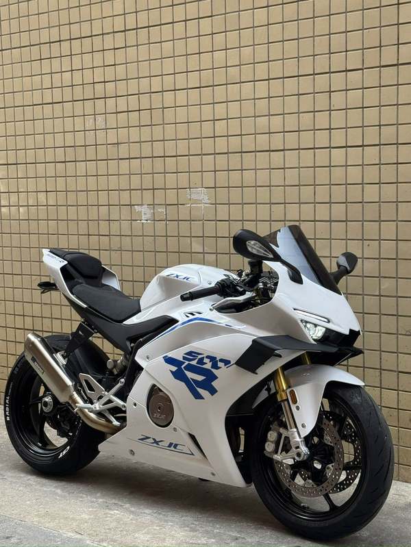 二手张雪机车500RR