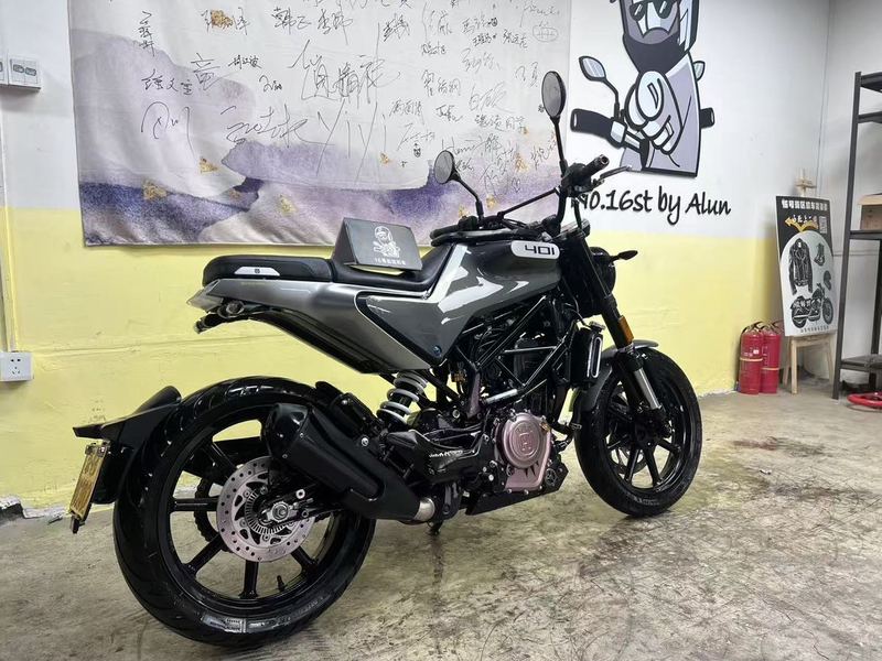 二手HUSQVARNA黑箭 401