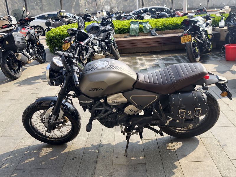 二手五羊本田鸷道 CB190SS