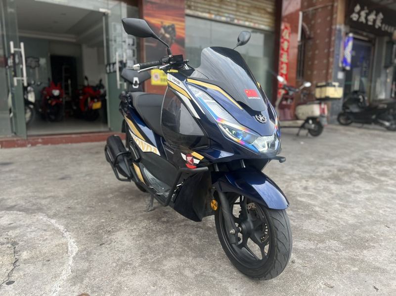 二手五羊本田PCX