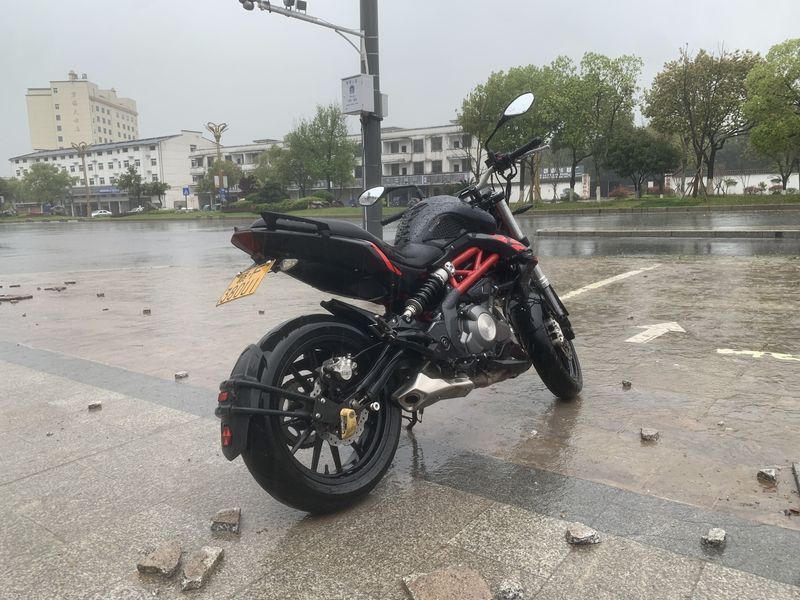 二手贝纳利蓝宝龙 BN302S