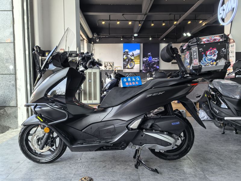 二手五羊本田PCX