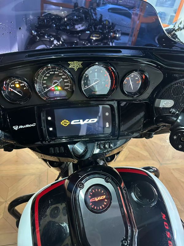 二手哈雷戴维森大道滑翔 Street Glide