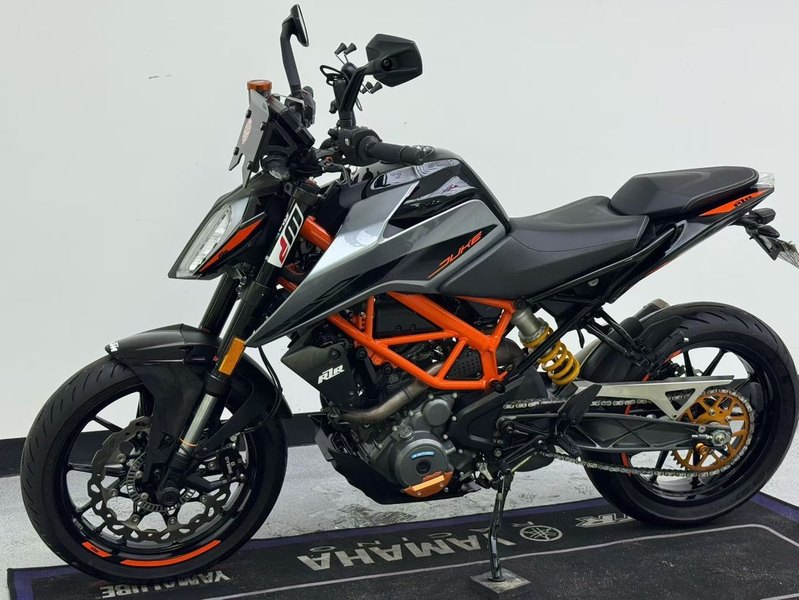 二手KTMR2R390 Duke