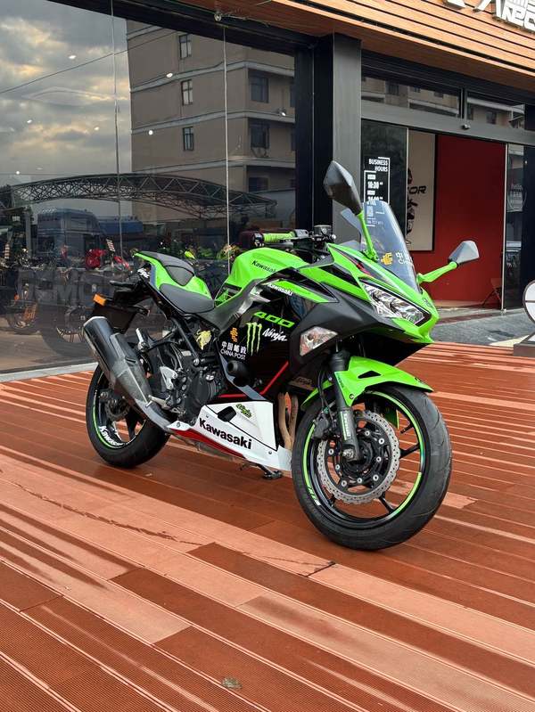 二手川崎Ninja 400