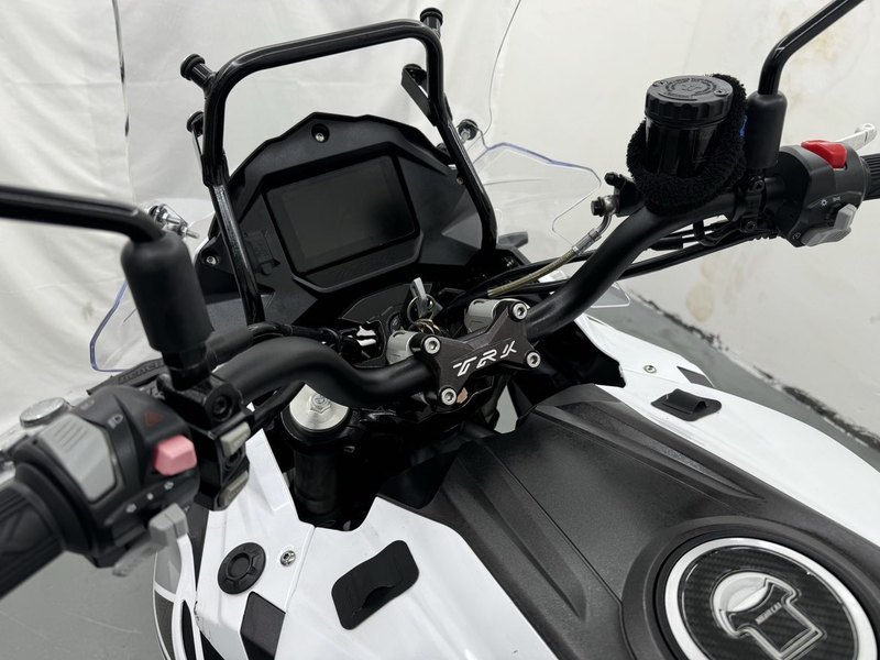 二手贝纳利金鹏 TRK502