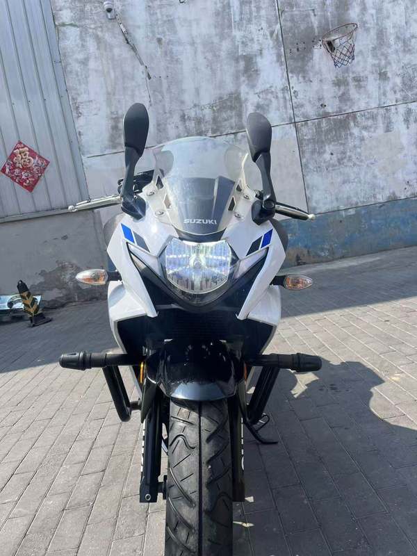 二手豪爵铃木GSX250R