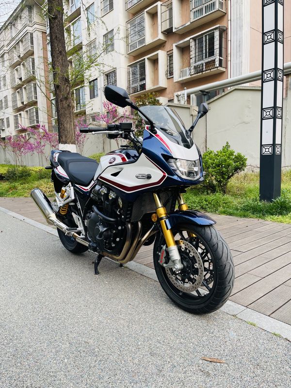 二手本田CB1300 Super Bol D'or