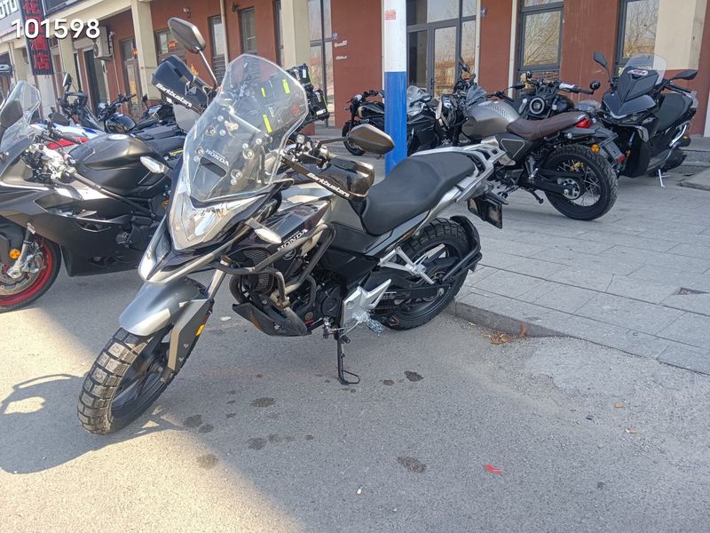 二手五羊本田猛鸷 CB190X