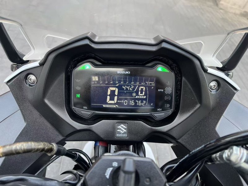 二手豪爵铃木GSX250R