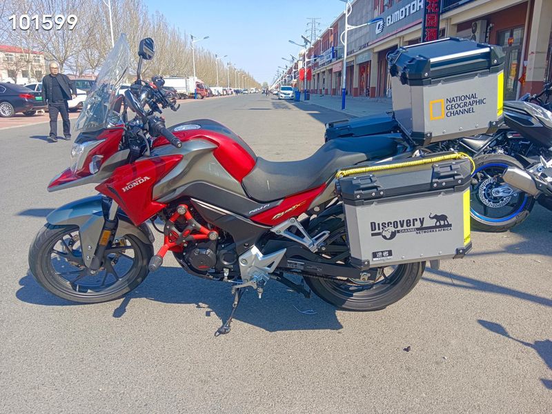 二手五羊本田猛鸷 CB190X