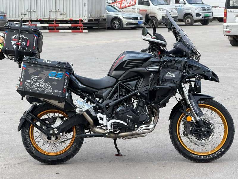 二手贝纳利TRK552