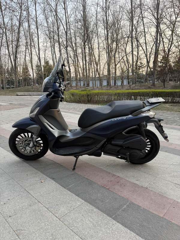 二手比亚乔Beverly 300