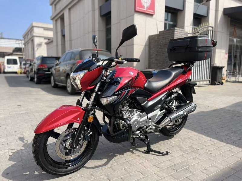 二手豪爵铃木骊驰 GW250