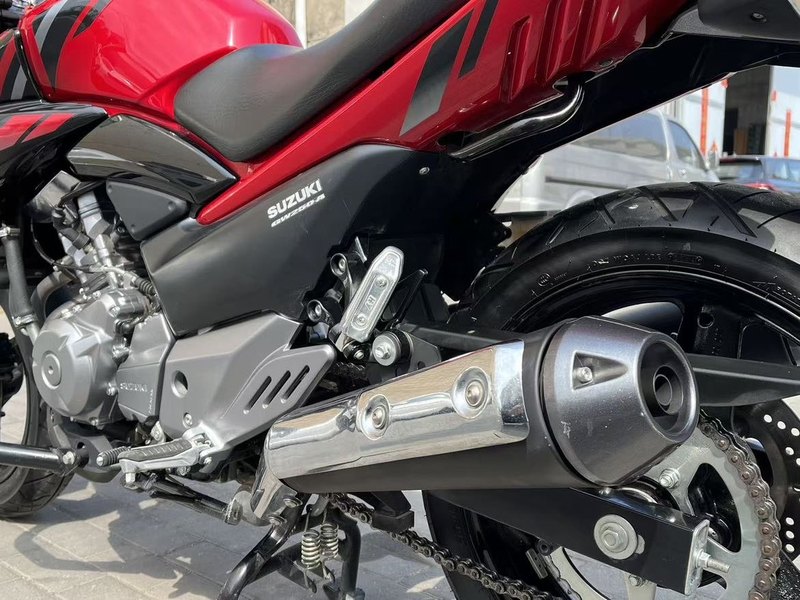 二手豪爵铃木骊驰 GW250