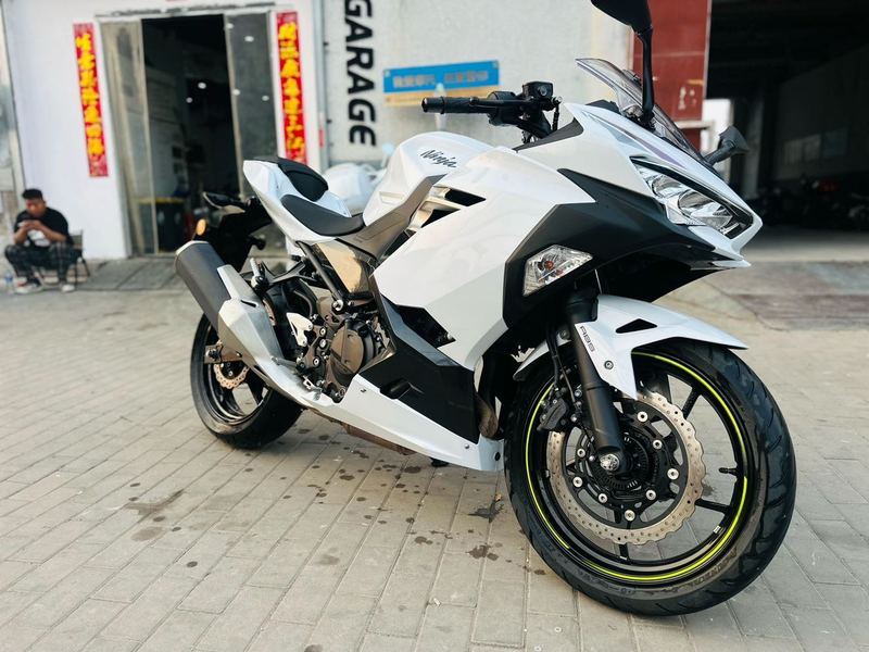 二手川崎Ninja 400