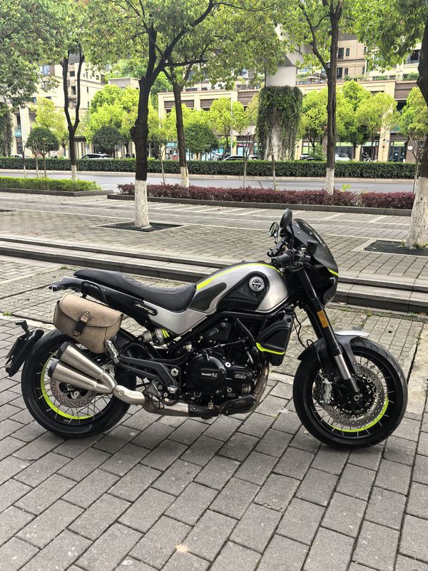 二手贝纳利幼狮 Leoncino 500