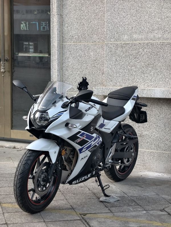 二手豪爵铃木GSX250R