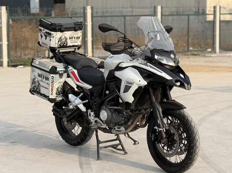 二手贝纳利金鹏 TRK502