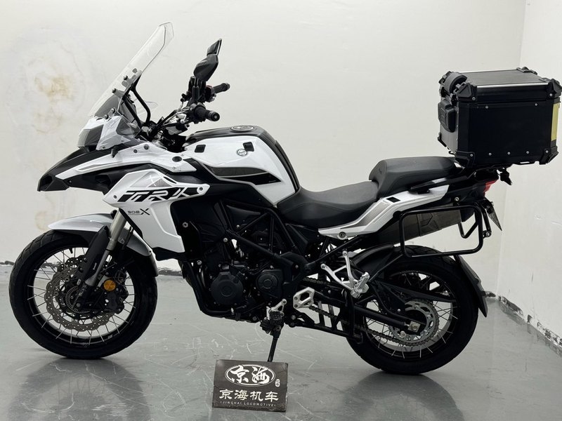 二手贝纳利金鹏 TRK502