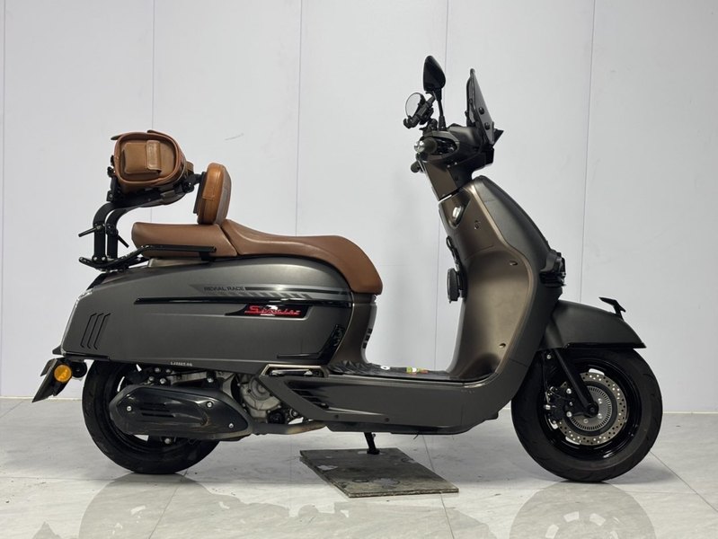 二手维多利亚Sixties 250Si