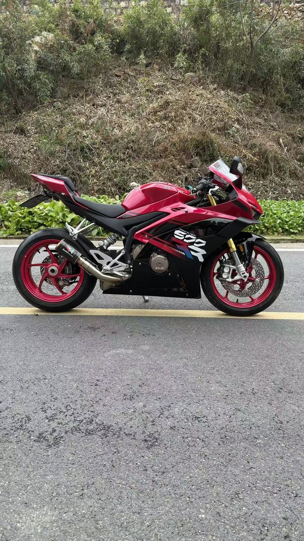 二手张雪机车500RR