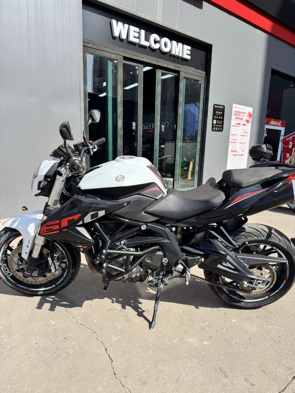 二手贝纳利TNT600i