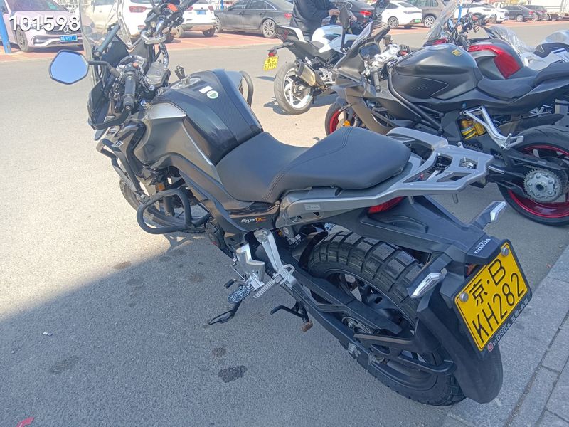 二手五羊本田猛鸷 CB190X