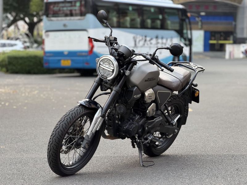 二手五羊本田鸷道 CB190SS