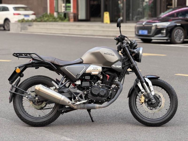 二手五羊本田鸷道 CB190SS